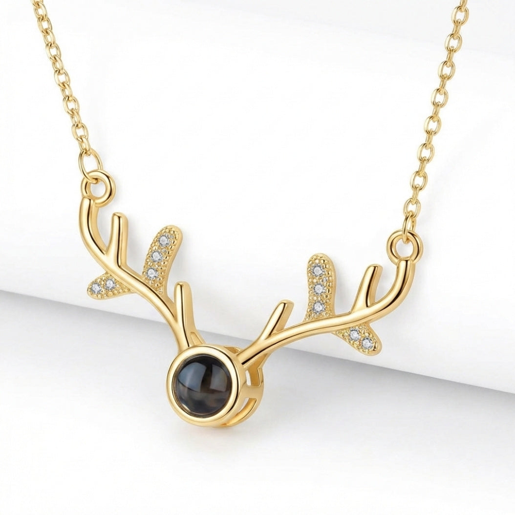 Златно Колие Елен с любовно послание на 100 езика