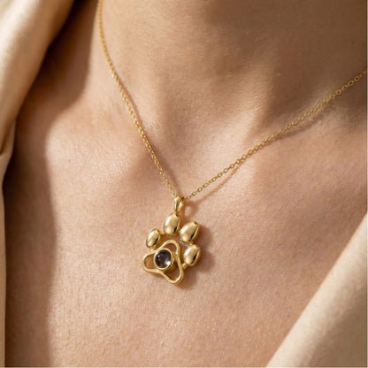 Златно Колие Лапичка с любовно послание на 100 езика