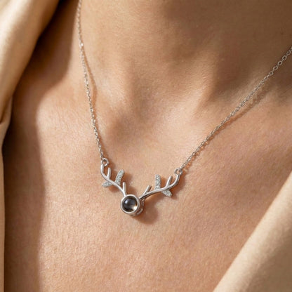 Сребърно Колие Елен с любовно послание на 100 езика